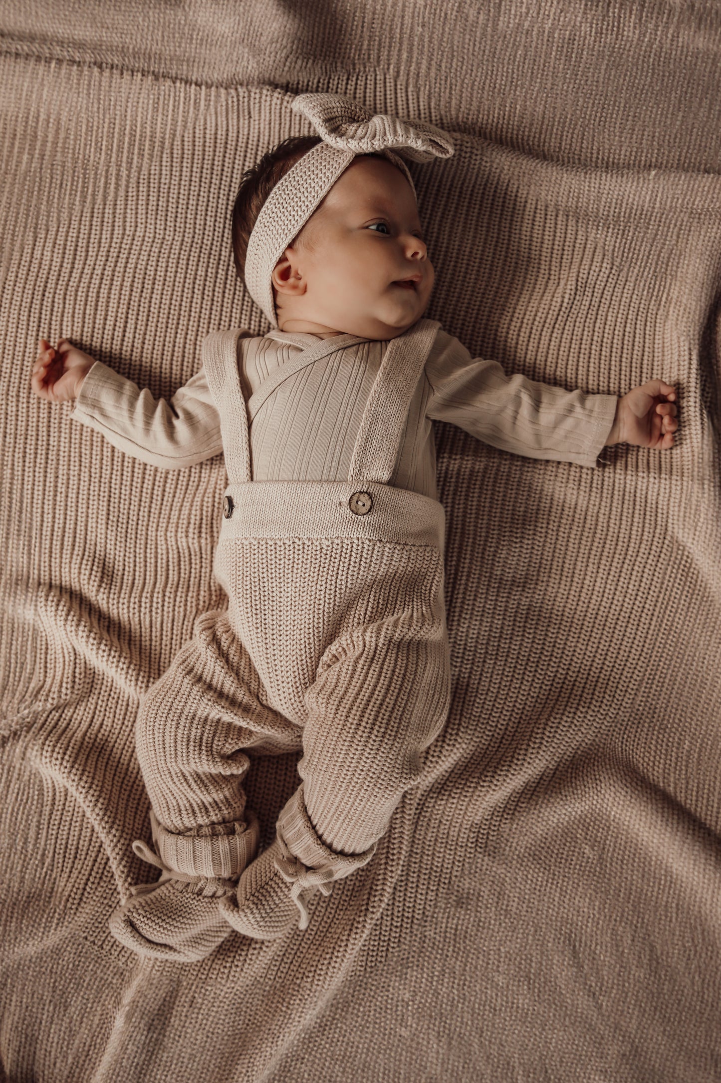 Knitted Pants with straps | Strickhose mit Trägern 0-6 M