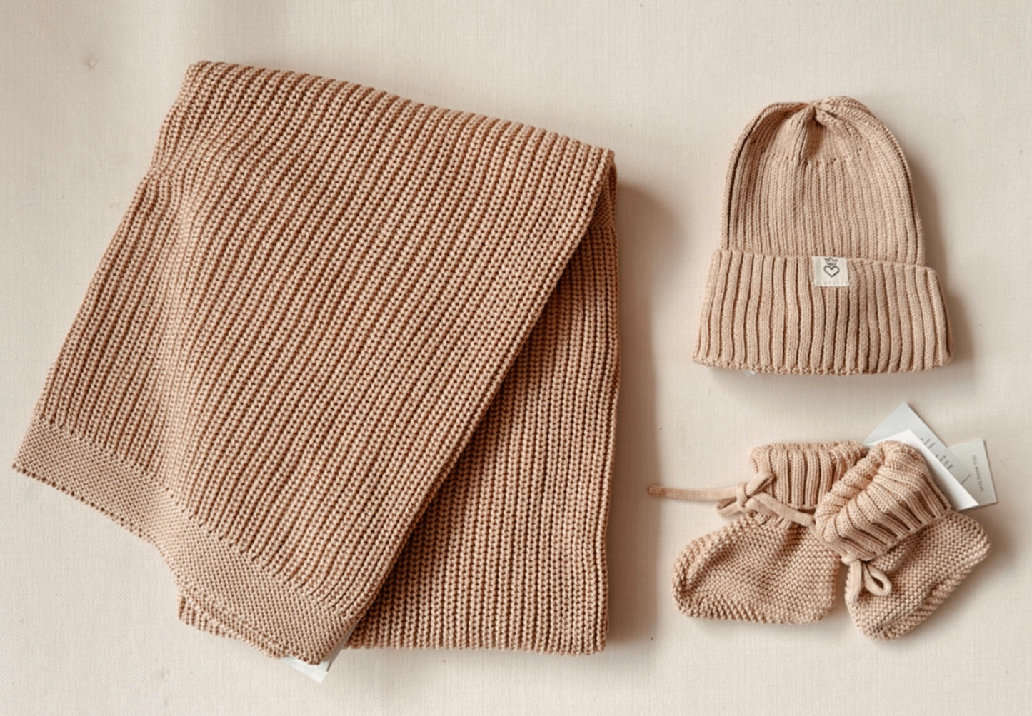 3 pcs Set 0-3 M: Blanket + Beanie + Booties | Sparpreis