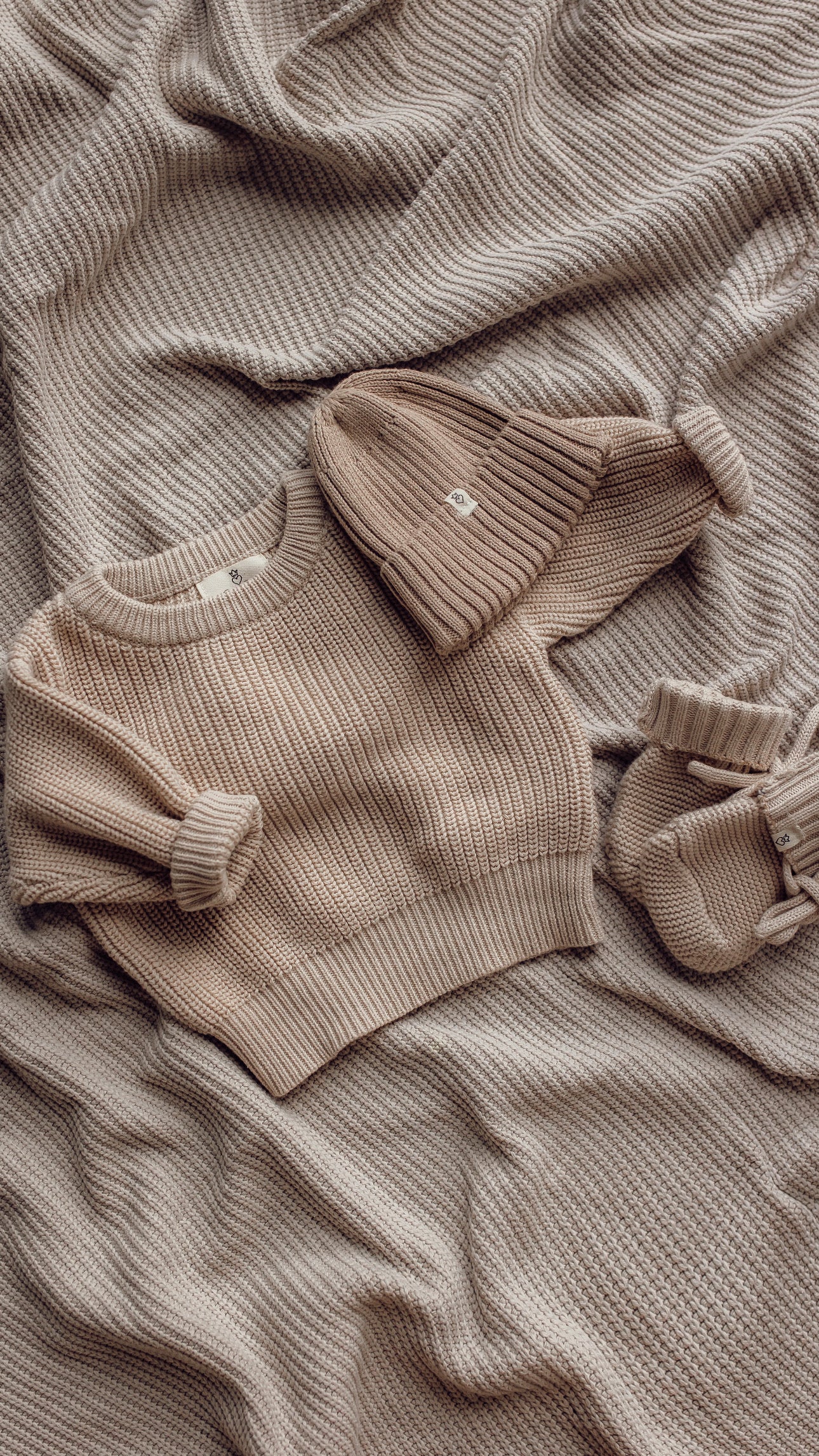 3pcs Set | Beanie + Sweater + Booties | Savings price